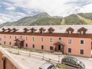 Studio rénové avec balcon sud et parking, 4 personnes, Montgenèvre - FR-1-330D-66