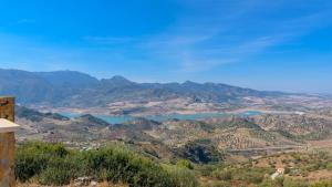 El Atardecer El Gastor by Ruralidays