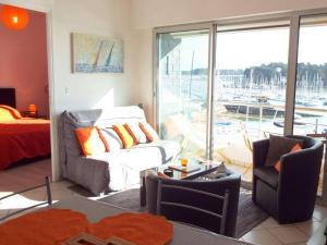 Appartement La Trinité-sur-Mer, 2 pièces, 4 personnes - FR-1-477-78