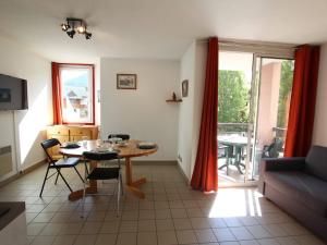 Appartements Appartement Briancon, 2 pieces, 4 personnes - FR-1-330C-66 : photos des chambres