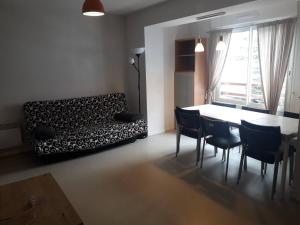 Appartements Appartement Arette, 3 pieces, 6 personnes - FR-1-602-61 : photos des chambres