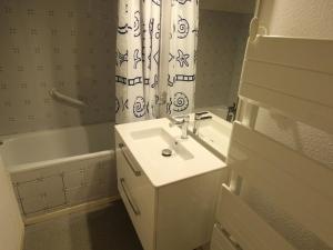 Luchon - T2 pour 4 pers. avec balcon et parking - FR-1-313-185