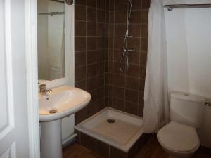 Grand appartement pour 8 avec piscine intérieure chauffée, jacuzzi et grande terrasse exposée sud - FR-1-322-378