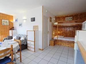 Appartements Appartement Briancon, 2 pieces, 4 personnes - FR-1-330C-4 : photos des chambres