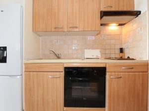 Appartement T1 confortable - climatisé, proche des thermes, avec loggia et équipements modernes - FR-1-553-10