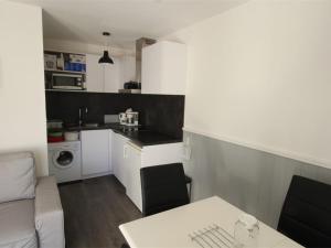 Appartement 2 Pièces avec Cabine, Parking, Internet - Bagnères-de-Luchon - FR-1-313-159