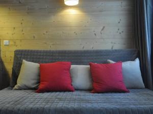Appartement cosy pour 4 pers. avec départ ski aux pieds, proche commodités et pistes - FR-1-545-17