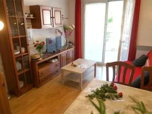 Luchon: Appartement 2 chambres proche thermes, balcon, parking, WiFi - Animaux <10kg acceptés - FR-1-313-186 - Saint-Mamet