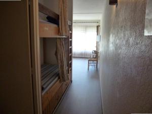 Appartements Appartement 6 personnes avec balcon, parking, acces pistes - FR-1-602-28 : photos des chambres
