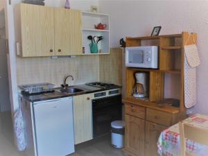 Appartements Studio calme pour 4 pers. a Risoul, proche pistes, animaux admis, parking gratuit - FR-1-330-512 : photos des chambres