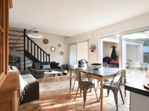 Maisons de vacances Maison Les Portes-en-Re, 5 pieces, 6 personnes - FR-1-434-70 : photos des chambres