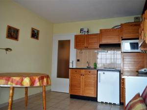 Appartements Studio Font-Romeu-Odeillo-Via, 1 piece, 4 personnes - FR-1-580-31 : photos des chambres