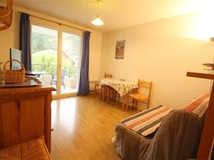 Appartement Bagnères-de-Luchon, 2 pièces, 4 personnes - FR-1-313-166