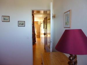 Appartement 6 pers avec balcon, accès pistes, parkings et casier à skis - FR-1-602-60