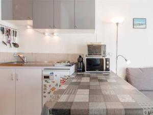 Appartements Studio cosy pour 4 avec balcon et Wi-Fi, acces direct aux pistes - FR-1-602-59 : photos des chambres