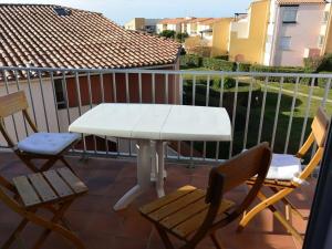 Splendide T2 climatisé à 50m de la plage avec piscine et parking - FR-1-607-97