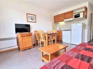 Appartements Studio Cabine 4 pers - Pres des Pistes & Commerces - FR-1-525-220 : photos des chambres