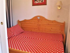 Appartement cosy 2 pièces, bien équipé, accès facile aux pistes - 6 couchages, animaux admis - FR-1-330-511