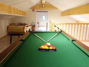 Gîte 15 pers. - Mobilité réduite - Proche Saint-Guérin - Parking, Salle de réunion, Ski room - FR-1-342-260