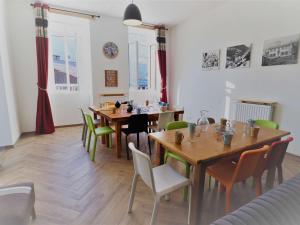 Gîte 15 pers. - Mobilité réduite - Proche Saint-Guérin - Parking, Salle de réunion, Ski room - FR-1-342-260