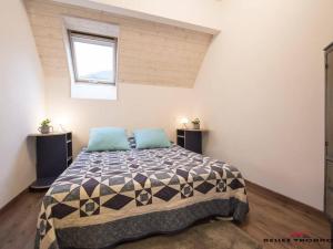 Appartements Duplex 10 pers, 98m², coeur du village, balcon, proche telecabine et thermes, parking prive, jacuzzi - FR-1-296-340 : photos des chambres