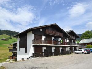 Studio rénové proche pistes avec parking privé, calme et confortable pour 4 personnes - FR-1-505-146