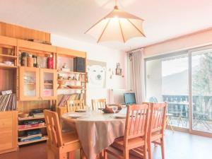 Appartement familial 3 pièces, 8 couchages, proche des pistes à Serre-Chevalier, balcon sud. - FR-1-330E-122