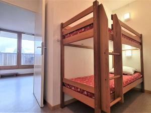 T2 Cabine 6 pers avec Balcon, Parking et Casier à Ski, Près des Pistes - FR-1-525-193