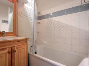 Appartement spacieux 4 pièces avec 3 chambres, balcon, proche télésiège à SuperDévoluy - FR-1-525-201