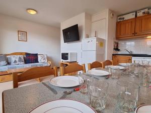 Appartements Appartement spacieux 4 pieces avec 3 chambres, balcon, proche telesiege a SuperDevoluy - FR-1-525-201 : photos des chambres