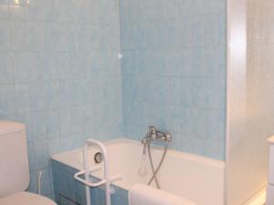 Studio Cosy avec Terrasse et Parking, à 30m de la Mer, Cagnes-sur-Mer - FR-1-252A-56