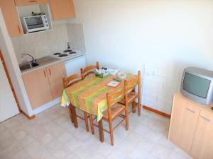 Appartements Charmant T2 avec terrasse, parking et cave - 4 pers, proche randonnees et ski fond - FR-1-573-43 : photos des chambres