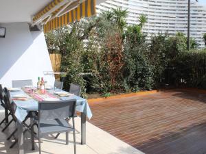 Appartement 3P en RDJ avec Jardin et Terrasse, à 5 min Plage et Restaurants, Parking Privé, Climatisé - FR-1-252A-59