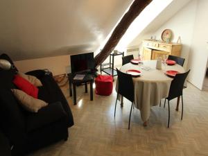 Appartement Bagnères-de-Luchon, 3 pièces, 4 personnes - FR-1-313-204