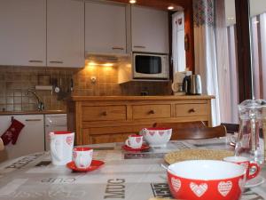 Studio cosy avec coin montagne, balcon, à 100m des pistes et 10m des commerces à Vars Les Claux - FR-1-330B-184