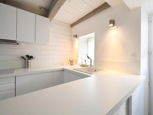 Maisons de vacances Maison Les Portes-en-Re, 3 pieces, 4 personnes - FR-1-434-88 : photos des chambres