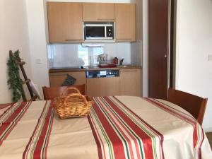 Appartement cosy 4 pers. avec terrasse, piscine, fitness et parking - À 300m des pistes - FR-1-404-336