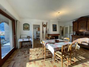 Appartements Appartement Briancon, 3 pieces, 6 personnes - FR-1-330C-124 : photos des chambres