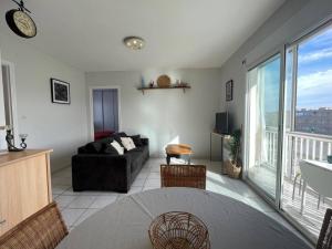 Appartement 2 pièces avec balcon, parking, à 2 pas de la plage - FR-1-225D-133