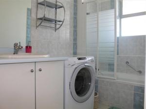 Studio calme, climatisé et équipé avec terrasse vue mer - 2 couchages - FR-1-252A-67