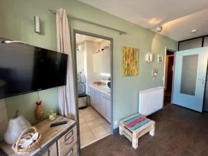 Quiberon - Studio 4 pers rénové, balcon, parking, 100m plage - FR-1-478-139