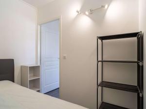 Appartements Studio renove avec balcon, quartier Saint Charles, a 800m de la plage du Miramar - FR-1-3-465 : photos des chambres