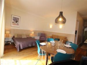 Appartements Studio au centre avec ascenseur et animaux admis - FR-1-313-163 : photos des chambres