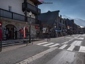 Appartements Superbe appartement pour 6 avec terrasse, jardin prive, Wi-Fi gratuit et parkings - Saint-Lary Centre - FR-1-296-320 : photos des chambres