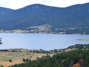 Appartement lumineux avec vue sur le lac, parfait pour se détendre - FR-1-593-44