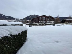 Appartements Studio Cabine au Calme avec Terrasse a Praz-sur-Arly - 4 Personnes, Parking et Casier a Ski - FR-1-603-14 : photos des chambres