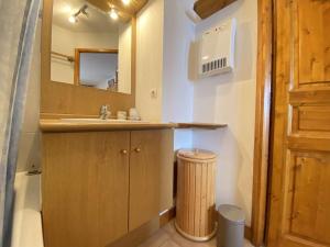 Spacieux 3 pièces à Praz-sur-Arly, balcon sud-ouest, garage, proche centre et remontées mécaniques - FR-1-603-16