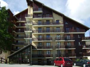 Appartements Studio calme avec parking a Risoul, 4 couchages, 2 etoiles - FR-1-330-509 : Appartement (4 Adultes)
