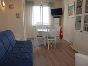 Appartements Appartement Cabourg, 2 pieces, 4 personnes - FR-1-465-61 : photos des chambres
