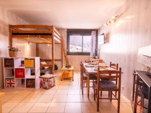 Appartements Studio Saint-Lary-Soulan, 1 piece, 4 personnes - FR-1-296-370 : photos des chambres